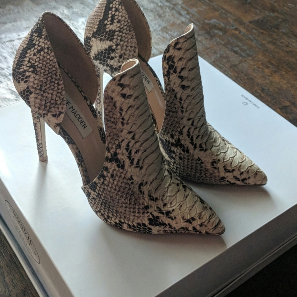 Steve Madden snake print heels
